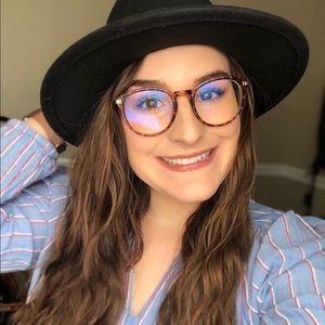 Meet your Posher, Catlin